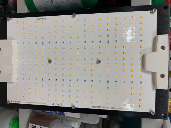 Светильник Quantum board 240 W Samsung LM301B 3500К Epistar UV IR