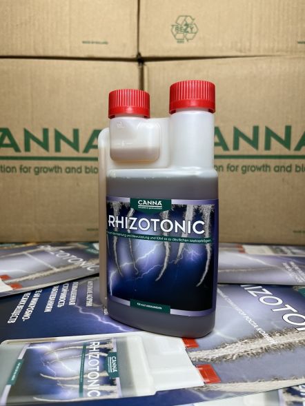 Стимулятор Rhizotonic 250 мл уцененный товар