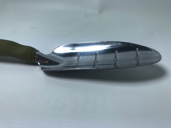 Совок садовый алюминиевый мерный Transplanter