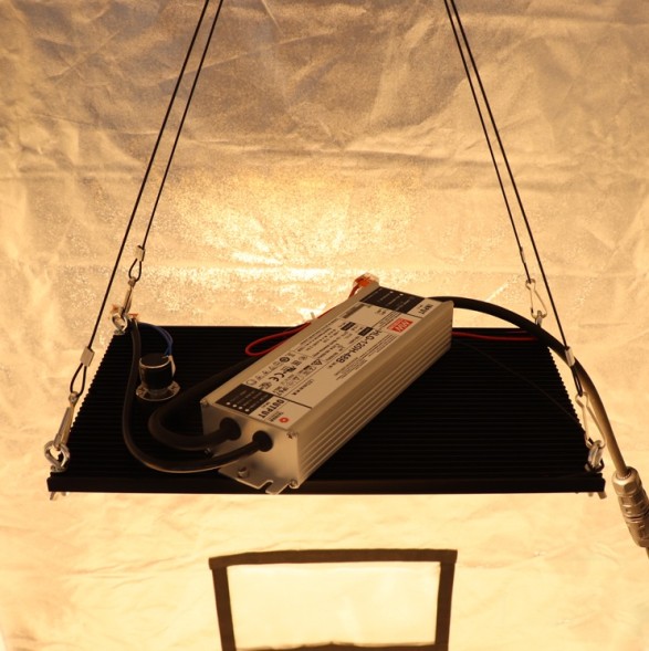 Светильник Quantum board 125 W Samsung Waterproof  LM301H 3000K mix 3500K + cree xpe2 662nm+730nm+UV