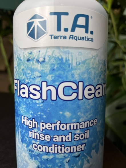 Раствор для выведения солей Flora Kleen 1 л