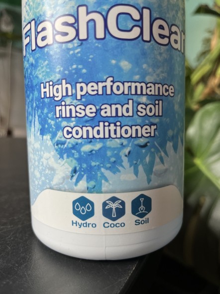 Раствор для выведения солей Flora Kleen 1 л